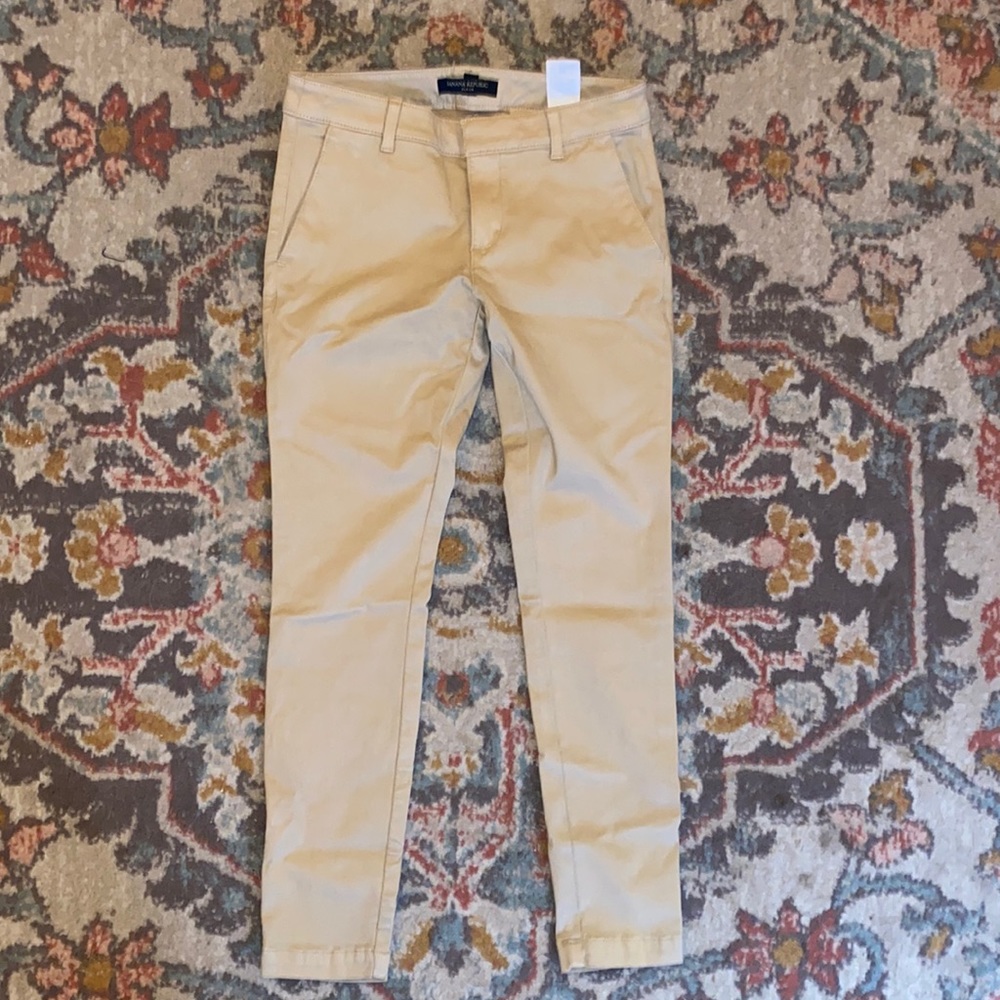 Kaki pants
